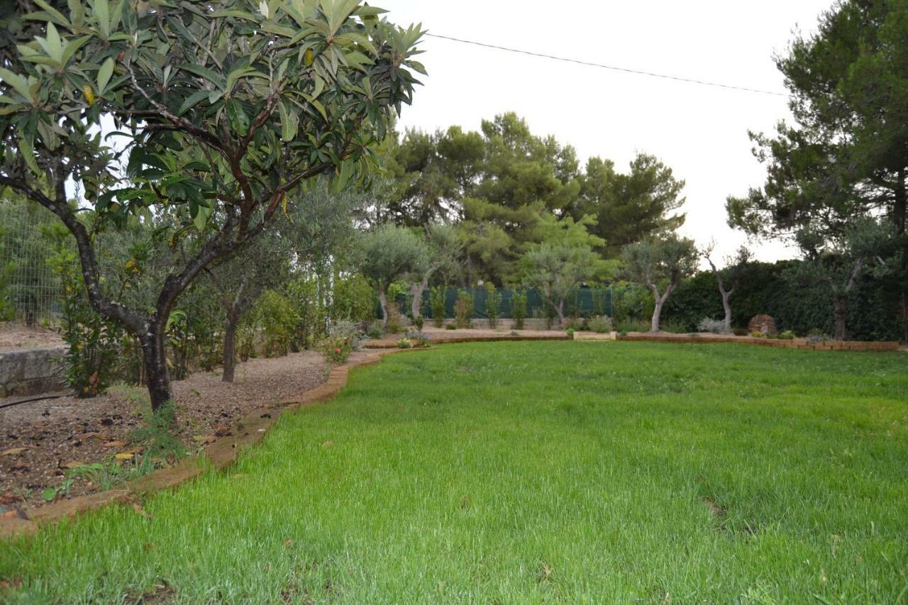 I Muretti A Secco B&B Castel Del Monte (Apulia) Exterior foto